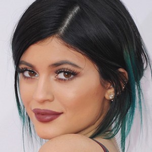 Tyga Sneaks Kylie Jenner Into An 18 & Older Show - ZergNet