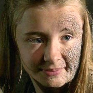 'Game of Thrones' Actress Defends Show's Controversial Ending - ZergNet