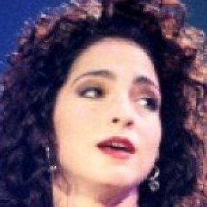 Inside the Tragic Real-Life Story of Gloria Estefan - ZergNet