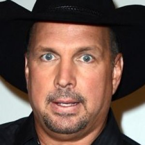 Garth Brooks' Untold Truth - ZergNet