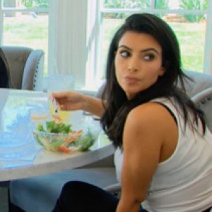 What Salads Are The Kardashians Always Eating On The Show?