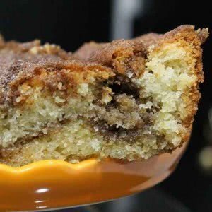 How to Make an Easy Old-Fashioned Cinnamon Coffee Cake