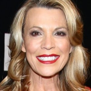 The Truth About Vanna White Finally Revealed - ZergNet