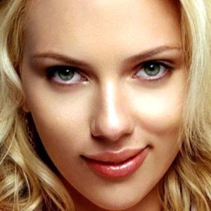 Scarlett Johansson Divorced Ryan Reynolds. It's Pretty Clear Why