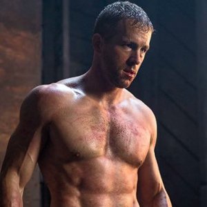 How Ryan Reynolds Got Absolutely Shredded For Deadpool - ZergNet