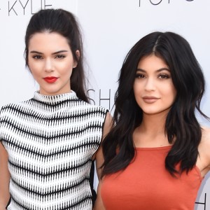 Kendall & Kylie Feel Fatherless Since Bruce's Transformation - ZergNet