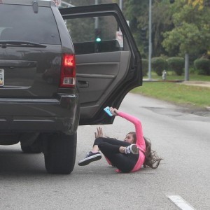 Justin Bieber Chased By Fan Who Falls Out of Car