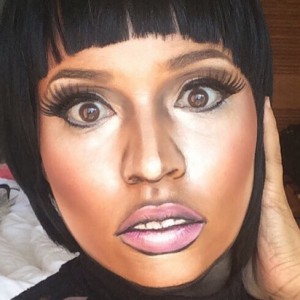 Female Makeup Artist Can Transforms Into Any Celeb