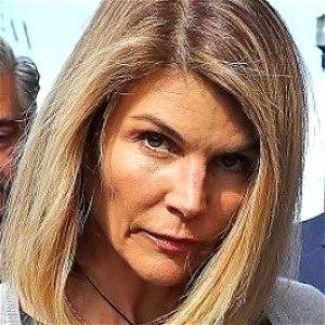 This Is How Much Lori Loughlin & Mossimo Are Really Worth