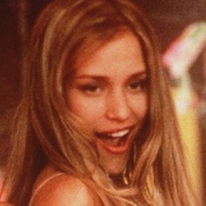 What the Cast of 'Coyote Ugly' Looks Like 15 Years Later - ZergNet