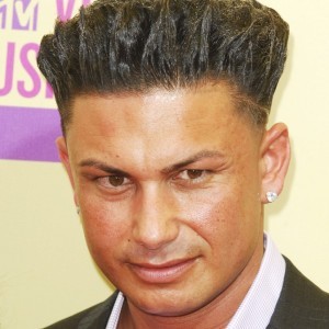 Pauly D's New Hairstyle Transformation - ZergNet