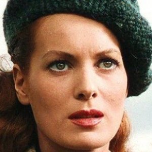The Maureen O'Hara Scandal That Totally Rocked Hollywood - ZergNet