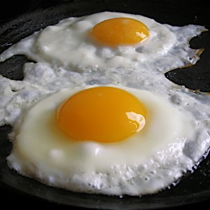 Apparently There Are Exactly 6 Ways To Fry An Egg