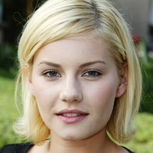 It's Obvious Why Hollywood Won't Cast Elisha Cuthbert Anymore