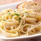 How To Make A Quick And Delicious Alfredo From Scratch