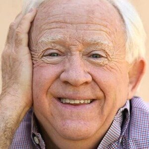 Leslie Jordan's Tragic Death Leaves Behind A Mountain Of Wealth - ZergNet