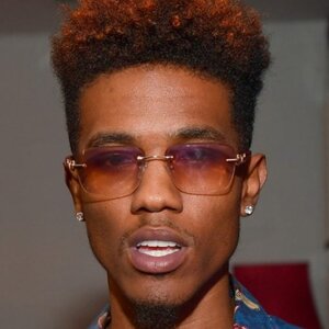 R&B Singer B. Smyth Sadly Dies At 28 - ZergNet