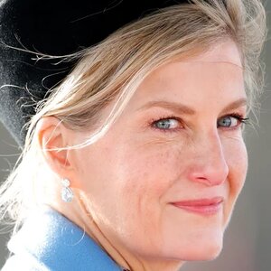 Details Revealed About Meghan's Relationship With Edward's Wife - ZergNet