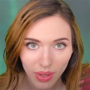 Amouranth's Super Shady Side Is No Secret Anymore