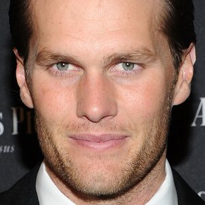 Tom Brady Ditches His Shirt For Rare, First-Ever Thirst Trap