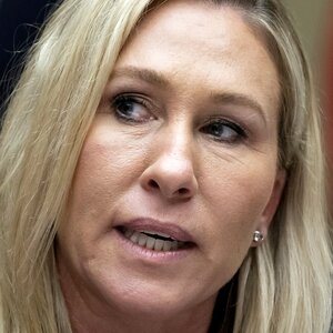 Marjorie Taylor Greene Claims She Was Assaulted In A Restaurant - ZergNet