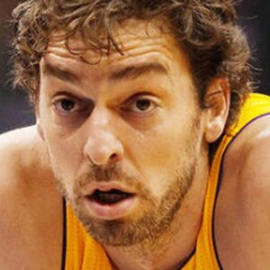 The Lakers' Moving Tribute Has Pau Gasol Emotional