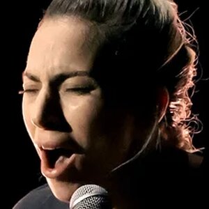 Lady Gaga's Utterly Raw Oscars 2023 Performance Look