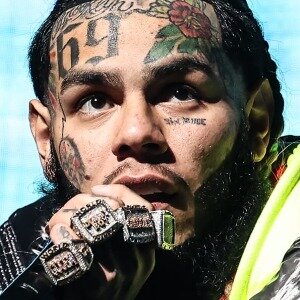Rapper Tekashi 6ix9ine Brutally Beaten Inside Florida Gym