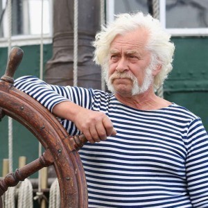 14 Jobs That Surprisingly Demand Six-Figure Salaries