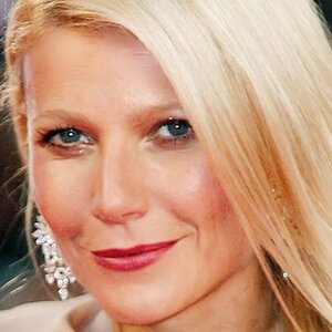 Gwyneth Paltrow Draws Eyes After Sharing Rare Photo With Son