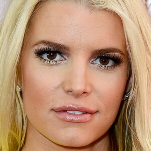 jessica simpson yellow shawl