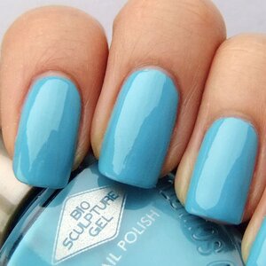 The Gorgeous, Gentle Alternative To A Gel Manicure