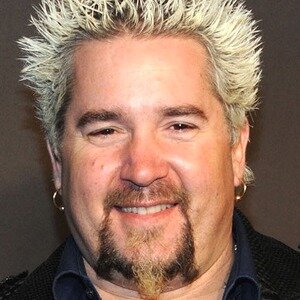 The Untold Truth Of Guy Fieri S Failed Show Guy Off The Hook Zergnet