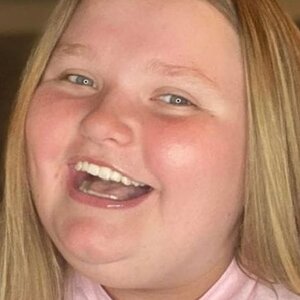 Honey Boo Boo's Stunning Senior Photos Have Everyone's Attention