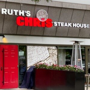 Olive Garden's Parent Company Buys Ruth's Chris Steakhouse - ZergNet