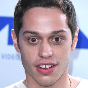 Dark Secrets The SNL Cast Tried To Hide - ZergNet