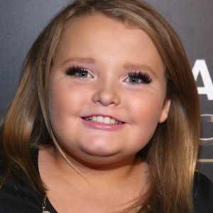 Honey Boo Boo Rocks a Grown-Up Look on the Red Carpet