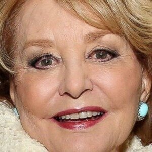 Inside Barbara Walters’ Longtime Luxurious NYC Apartment - ZergNet