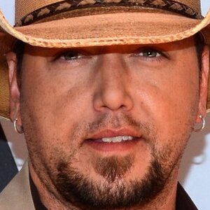 Jason Aldean Has A Sketchy Side That Everybody Just Ignores