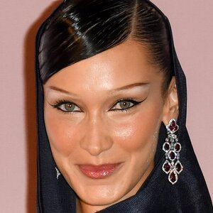 These Hot-Mess Hollywood Love Triangles Were Super Sneaky - ZergNet