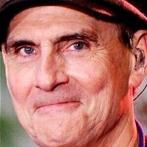 James Taylor's Tragic Real-Life Story Is Just Plain Sad