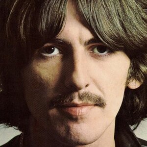 The Utterly Heartbreaking Life Story Of George Harrison - ZergNet
