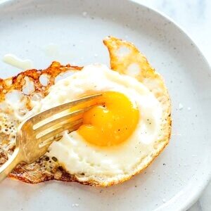 The Magical Way To Stop Fried Eggs From Spreading Revealed