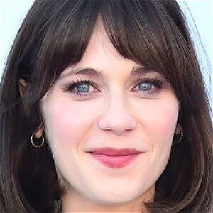 Why Hollywood Decided They Were Done With Zooey Deschanel