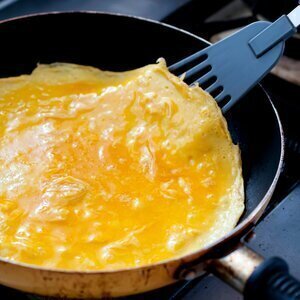 Try Cooking Your Omelet In This & Thank Us Later