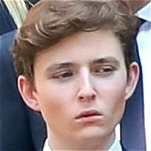 Barron Trump's Stunning Transformation Has Everyone Talking - ZergNet
