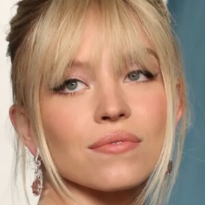 You'll Be Seeing This Gorgeous Trendy Hairstyle Everywhere