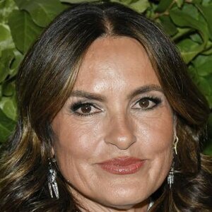 Mariska Hargitay's Stunning Transformation Has Fans Speechless - ZergNet
