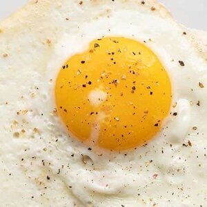 Give Your Fried Eggs The Flip They Need With These Additions