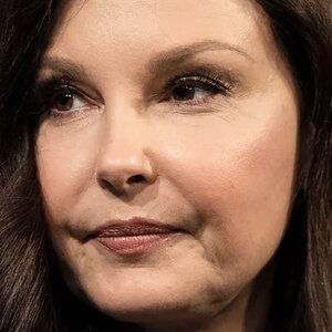 Ashley Judd's Tragic Past Will Tug At Your Heartstrings